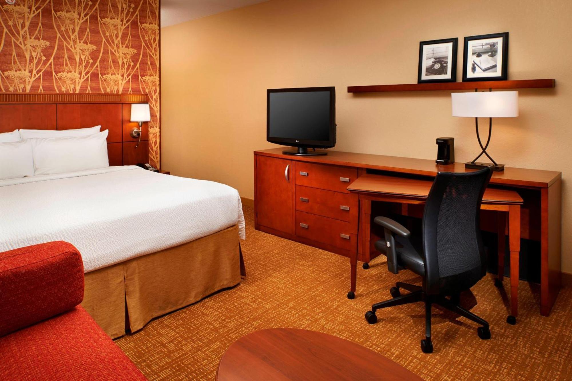 Courtyard Columbus Worthington Hotel Ngoại thất bức ảnh