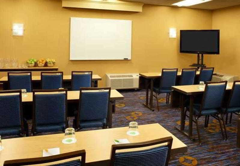 Courtyard Columbus Worthington Hotel Ngoại thất bức ảnh
